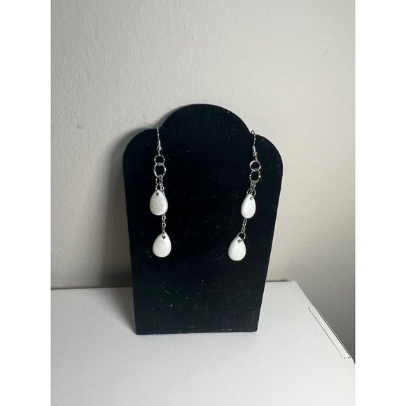 Handmade Resin Pearlescent Dangly Earrings on Chain NEW - Picture 4 of 4